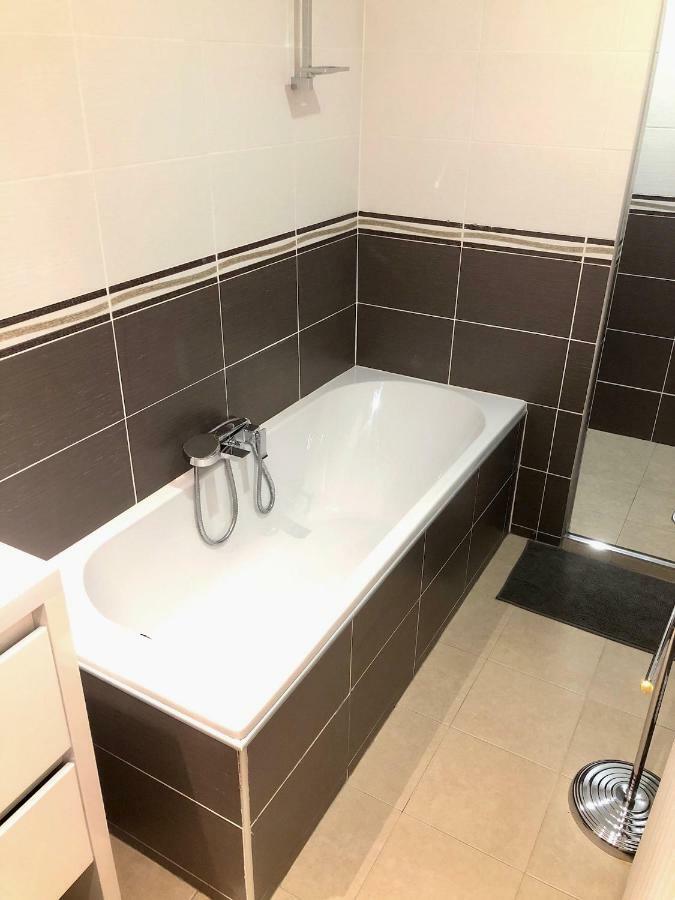 Gite 100M2, Jardin Prive, 3 Chambres A Mondelange Exteriér fotografie